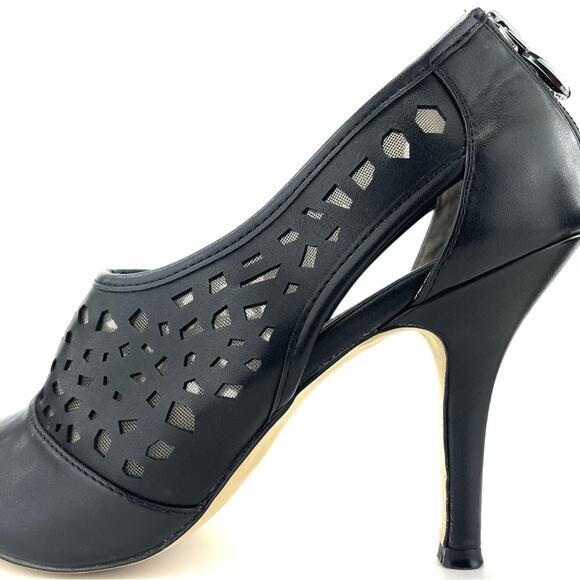 Tahari Lilith Black Stiletto Heels Sz 8.5 Open Toe Leather Laser Cut-Out Accent - Picture 12 of 15